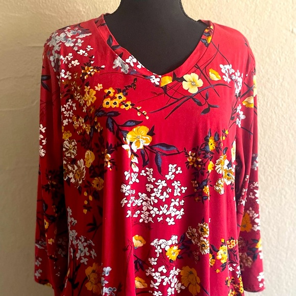 Red Burgundy Feminine Floral Long Sleeve Dress with Pockets - Picture 2 of 9
